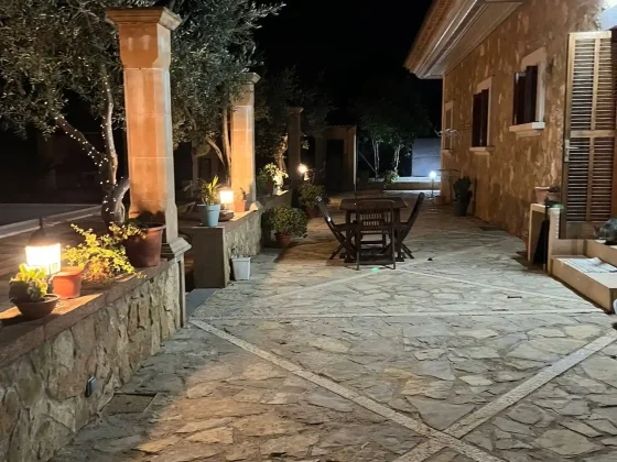 luz-patio-noche luz-patio-noche S.I.M