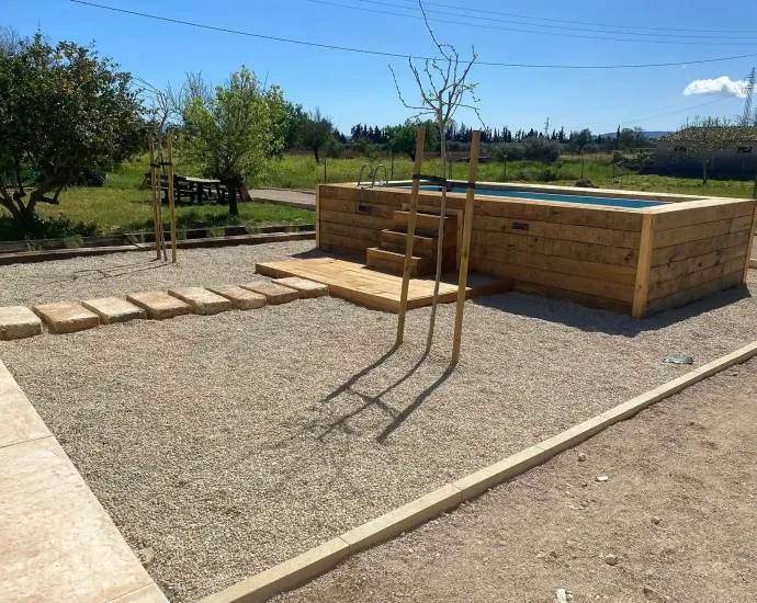 piscina-madera-jardin piscina-madera-jardin S.I.M